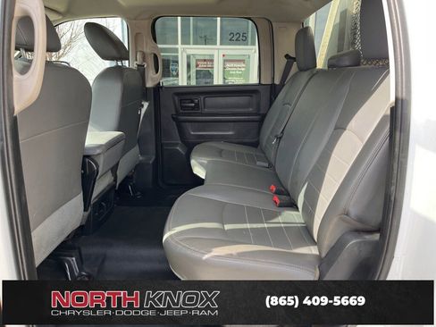 Used 2017 RAM 5500 Tradesman w/ Chrome Appearance Group image 9