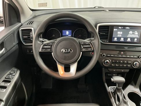 Used 2022 Kia Sportage LX w/ LX AWD Value Edition Package image 7