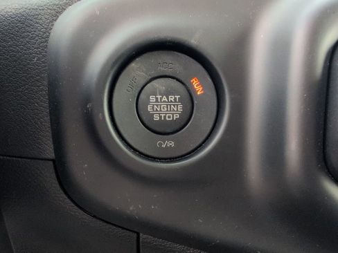 Used 2023 Jeep Wrangler Unlimited Sahara w/ Cold Weather Group image 29