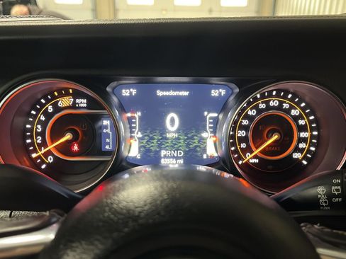 Used 2019 Jeep Wrangler Unlimited Sahara image 20