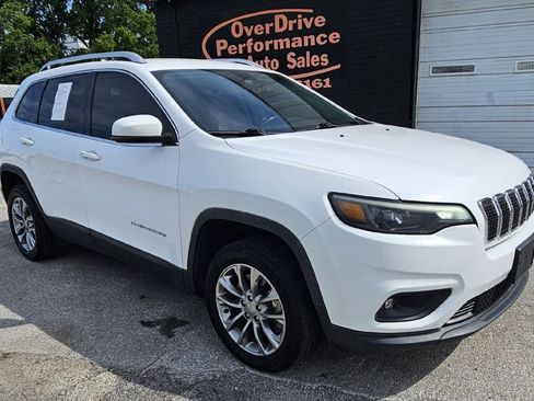 Used 2019 Jeep Cherokee Latitude Plus AWD/4WD image 1