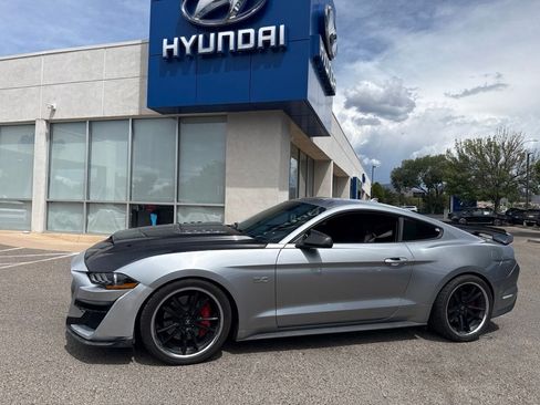 Used 2021 Ford Mustang GT RWD image 1