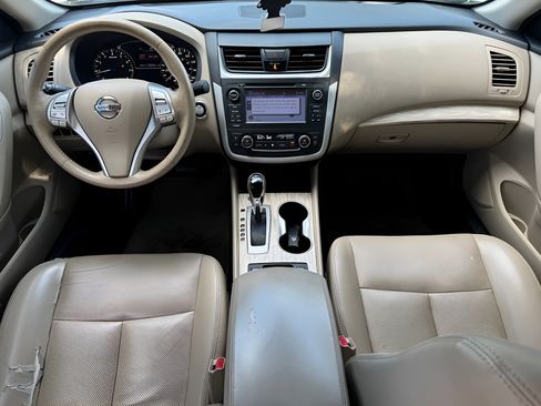 Used 2016 Nissan Altima 2.5 SL w/ 2.5 Technology w/LED Package FWD image 16