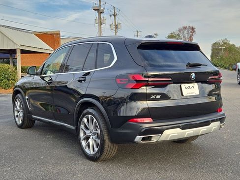 Used 2026 BMW X5 sDrive40i w/ Premium Package image 8