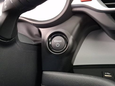 New 2026 Toyota Sienna XLE image 21