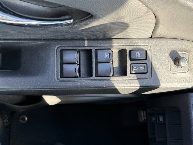 Used 2024 Nissan Frontier SV RWD image 14