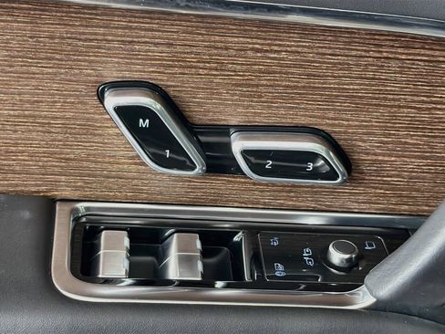 Certified 2024 Land Rover Range Rover SE AWD/4WD image 24