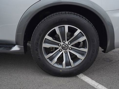 Used 2018 Nissan Armada SL w/ Moonroof Package image 41