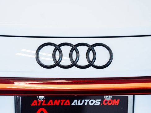 Used 2024 Audi e-tron GT Prestige image 25