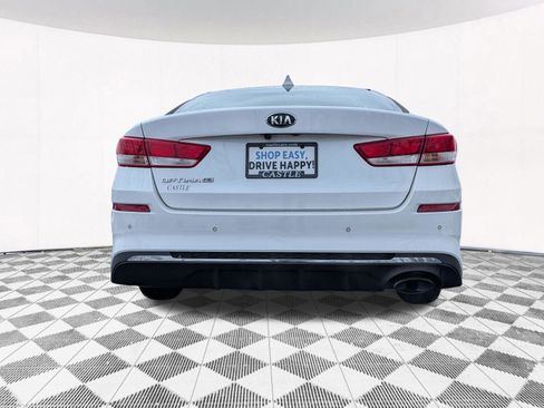 Used 2020 Kia Optima LX image 11