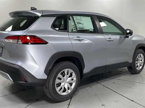 New 2025 Toyota Corolla Cross L image 5