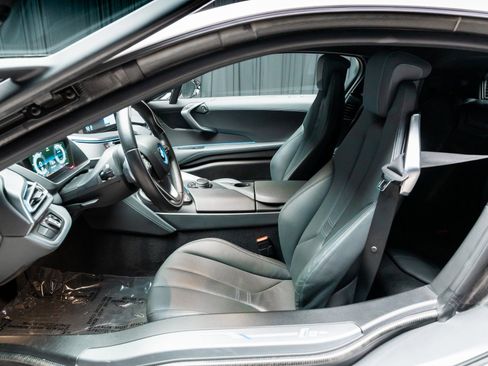 Used 2015 BMW i8 image 38