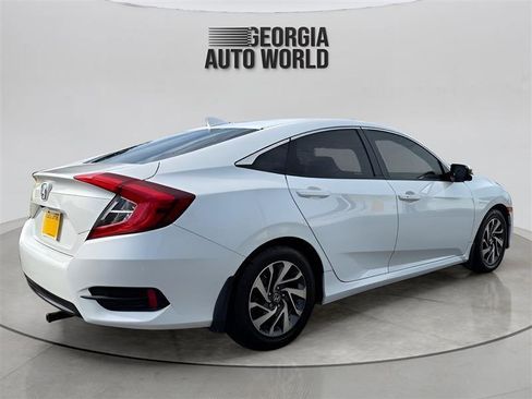 Used 2018 Honda Civic EX image 12