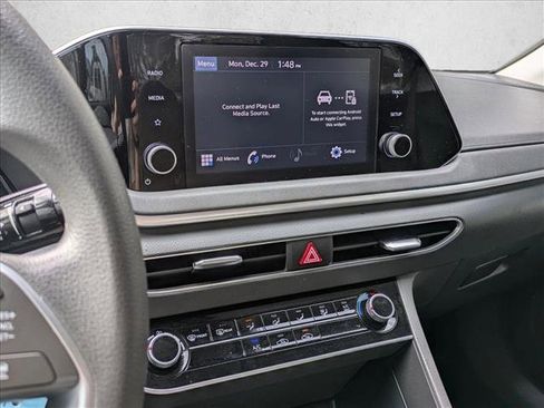 Used 2023 Hyundai Sonata SE w/ Cargo Package image 7