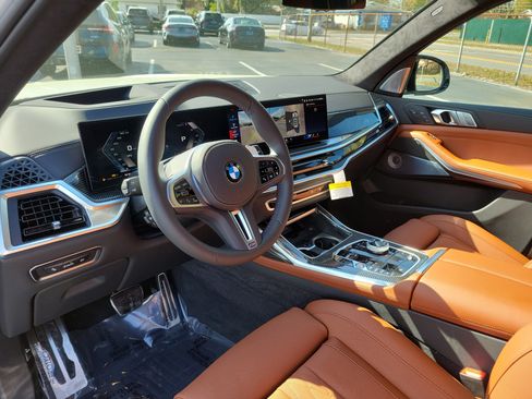 New 2026 BMW X7 M60i image 18
