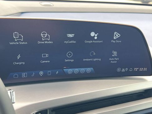 New 2026 Cadillac Vistiq Premium Luxury image 17