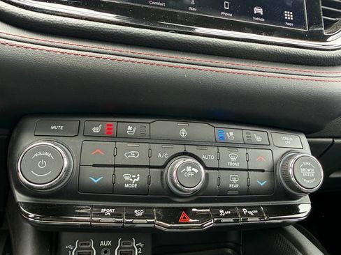 Used 2023 Dodge Durango R/T AWD/4WD image 25