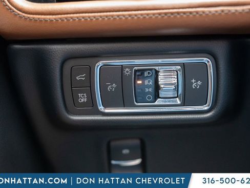 Used 2022 Lincoln Nautilus Reserve w/ Equipment Group 201A image 15