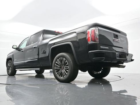 Used 2017 GMC Sierra 1500 Denali w/ Denali Ultimate Package AWD/4WD image 48