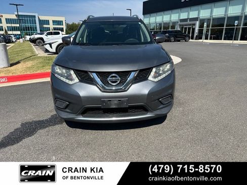 Used 2016 Nissan Rogue SV AWD/4WD image 6