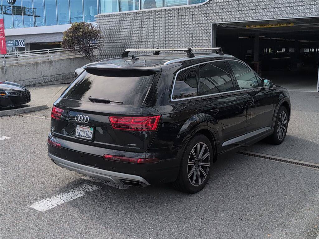 Used 2017 Audi Q7 2.0T Premium Plus w/ Premium Plus Package AWD/4WD image 5