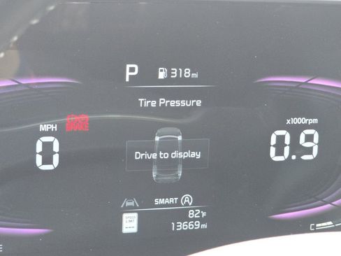 Used 2025 Kia Telluride S image 29