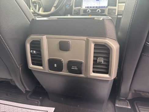 Used 2022 Ford F250 Lariat w/ Lariat Ultimate Package AWD/4WD image 15