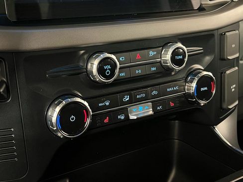 Used 2025 Ford F150 Lightning XLT image 24