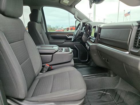 Used 2025 Chevrolet Silverado 2500 LT w/ Convenience Package AWD/4WD image 25
