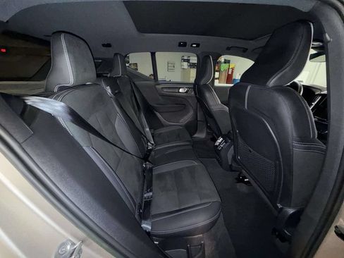 Used 2023 Volvo XC40 Recharge Ultimate w/ Protection Package Premier AWD/4WD image 16