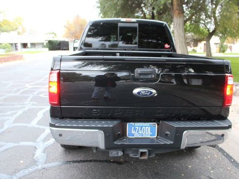 Used 2015 Ford F250 Lariat w/ Lariat Ultimate Package image 5