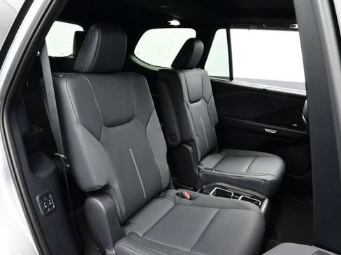 Used 2026 Lexus TX 350 AWD w/ Technology Package image 16