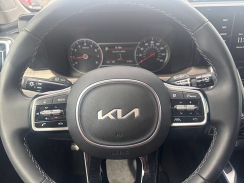 Used 2023 Kia Sorento S AWD/4WD image 14