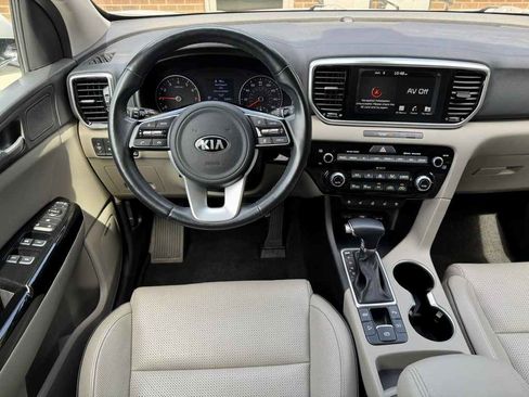 Used 2020 Kia Sportage EX w/ EX Technology Package FWD image 12