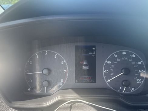 Used 2025 Toyota Corolla LE FWD image 6