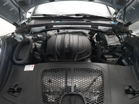 Used 2020 Porsche Macan AWD/4WD image 8