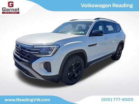 New 2026 Volkswagen Atlas Peak Edition AWD/4WD image 1