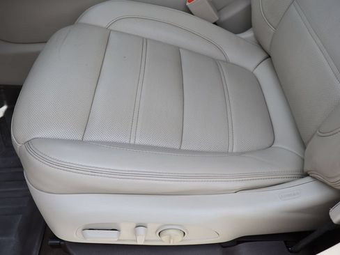 Certified 2018 GMC Acadia Denali w/ Technology Package FWD image 20