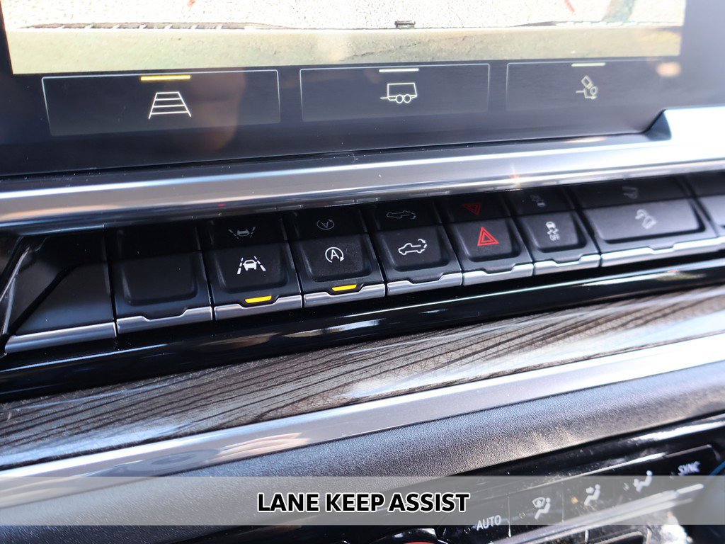 Used 2024 Chevrolet Silverado 1500 LT Trail Boss w/ Convenience Package II AWD/4WD image 5