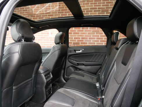 Used 2019 Ford Edge ST w/ Equipment Group 401A image 10