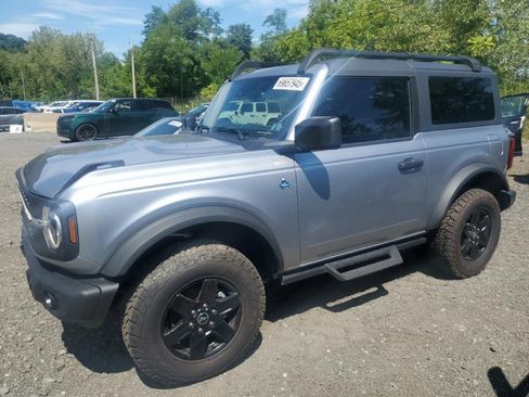 Used 2024 Ford Bronco Black Diamond image 3