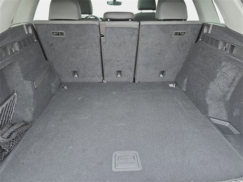 Certified 2025 Audi Q5 Premium w/ Convenience Package image 12