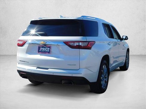 Used 2021 Chevrolet Traverse Premier AWD/4WD image 9