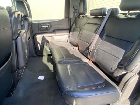 Used 2020 Chevrolet Silverado 1500 LT w/ Convenience Package AWD/4WD image 12