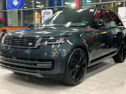 Used 2025 Land Rover Range Rover SE