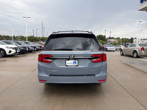 Used 2023 Honda Odyssey Touring image 6