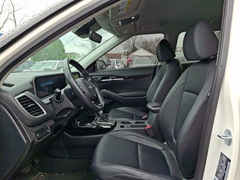 Used 2024 Kia Seltos SX image 11