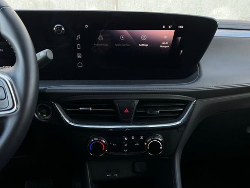 Used 2025 Buick Encore GX Preferred image 25