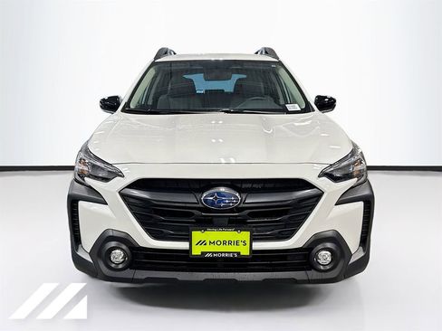 Used 2025 Subaru Outback Premium image 2