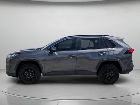 Used 2023 Toyota RAV4 XLE FWD image 5